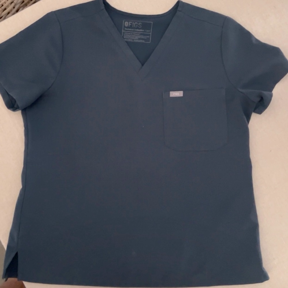 FIGS Scrub Top